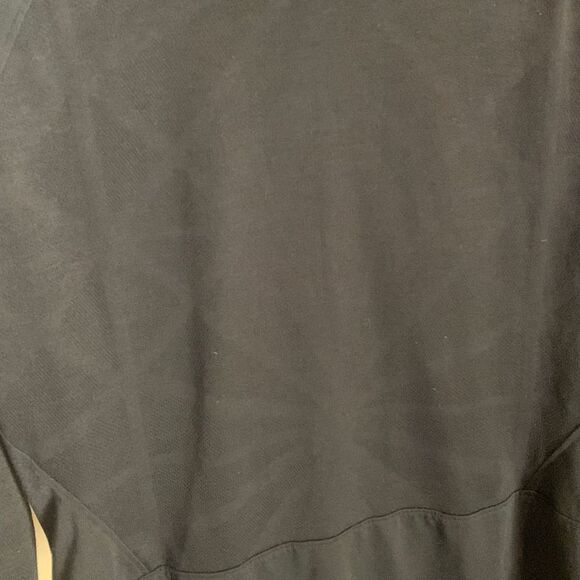 UNDER ARMOUR Black Half Zip Pullover Tee - Picture 3 of 7